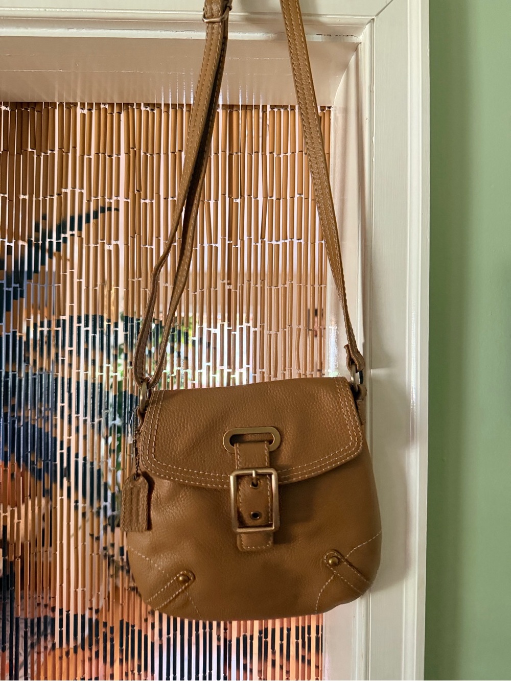 Vintage Tan Genuine Leather Crossbody Bag with Buckle Closure